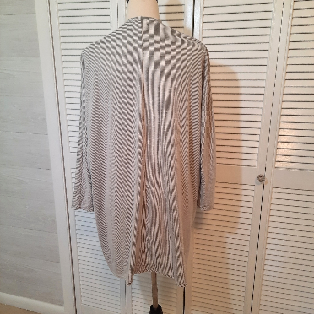 DONNI anthropologie gray stripe oversized kimono cardigan one size tall - Picture 3 of 6